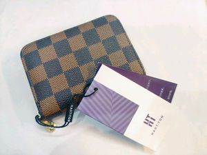 Louis Vuitton Unisex Wallet