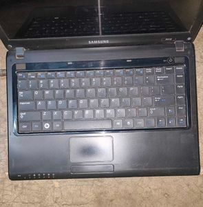 Samsung R418 Laptop (Direct Power / For Spares)