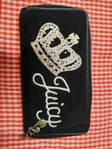Imported| Beautiful Juicy Couture Clutch