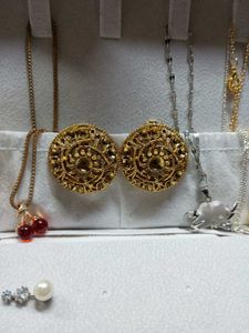 VINTAGE 100% Genuine Clip-on Earrings Pair Of 1