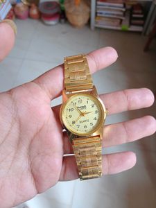 Vintage HMT Quartz Gold-Tone Watch
