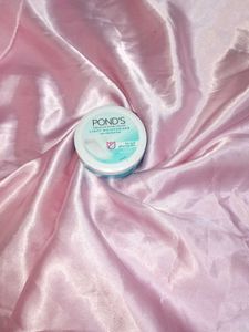 Pond's Light Moisturiser