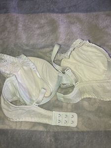 34B Elegant Imported White Lace Padded Bra
