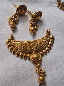 Gold-toned Earrings &amp; pendant set