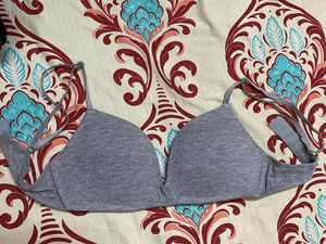 H&amp;M Grey Non Wired Push Up Bra