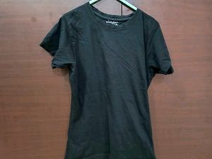 Basic Black Tshirt🖤
