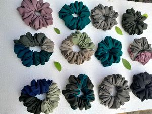 Set of 12 Scrunchies 💞
