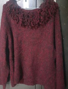 Sweater With Thread Pattern