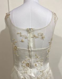 Elegant Vintage Wedding Gown🤍