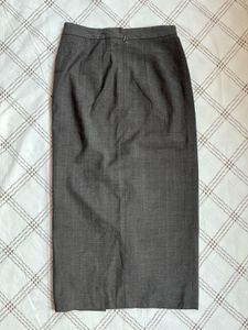 grey long skirt