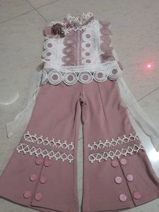 Cute Girls' Outfit