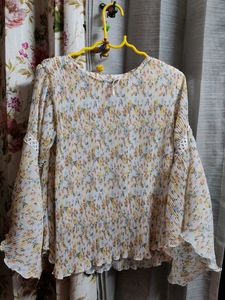 Floral Pleated Bell Sleeve Blouse