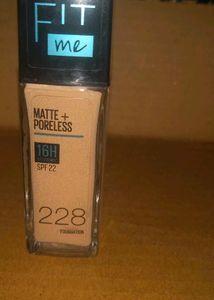 Maybelline Fit Me Foundation - Shade 228