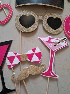 Grab A Prop N Take Pose