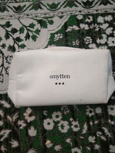 Smytten White Premium Vanity Pouch