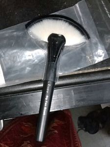 Puna Store Fan Brush