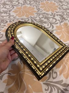 Retro Mirror