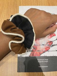 Mabri Scrunchies ll Pack Of 2