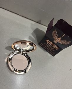 Charlotte Tilbury Airbrush Flawless Finish