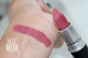 mac mehr full size lipstick and body cupid perfume combo