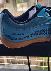 Nivia Flash 2.0 Non-Marking Shoes – UK 9, Blue