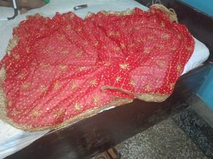 3 red suhagan chunri