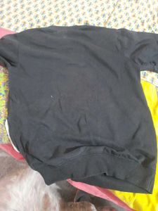 Top  Black Pullover - Size M