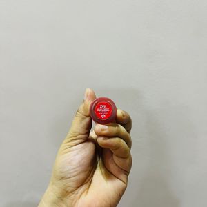 Red Liquid Lipstick – Long Lasting Matte Finish