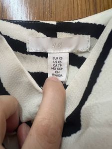 H&amp;M Black Striped Dress