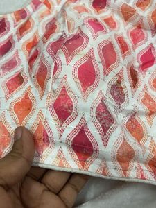 Patterned Sleeveless Blouse