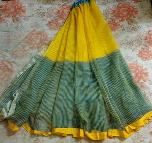 Elegant Saree 💛⚡