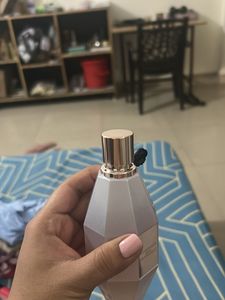 Victor and Rolf flowerbomb dew