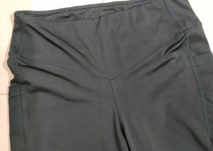 *FREE DELIVERY*🏴Black Flare Yoga Pants