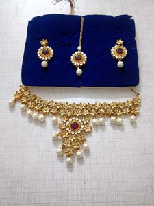 Elegant Gold-Tone Jewelry Set