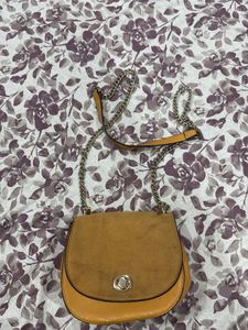 Chic Mustard Crossbody Bag