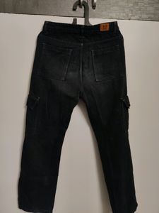 Black Cargo (Unisex)