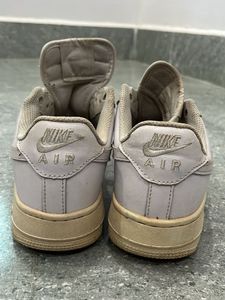 Nike Air Force 1 - Classic Style