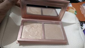 makeup revolution highlighter pallate