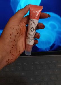 Huda Matte Me Liquid Blush