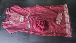 Beautiful Festive Suit Set