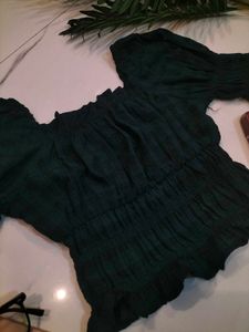 Dark Green Plaid Puff Sleeve Top