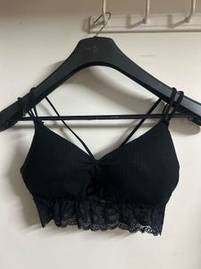 Stylish Black Ribbed Lace Bra