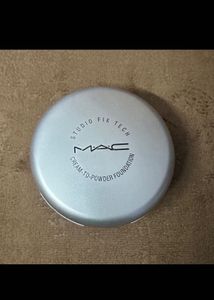 MAC Studio FixTech Cream To Powder Foundation NC40