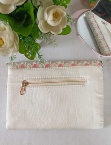 Pretty Clutch/Sling Bag