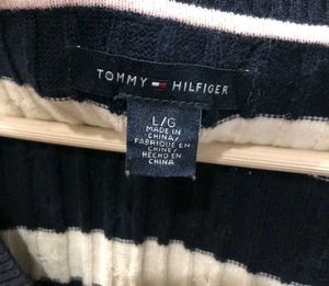 Striped V-Neck Long Sleeve Top