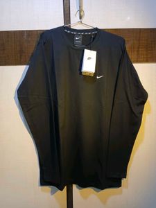 Nike Black Women Long Sleeve Tee