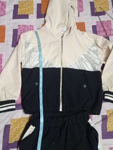 hooded tracksuit for girls