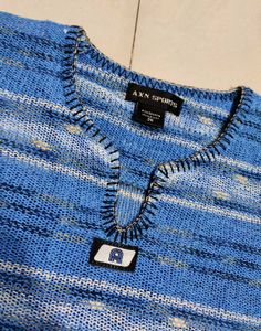 Knit Sweater/Pullover/Tshirt