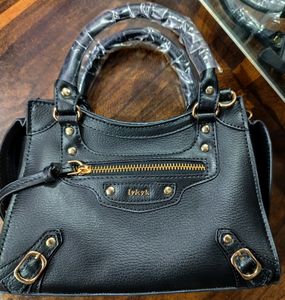 Iykyk Black Metal Detail Bag