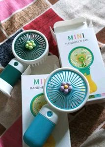 PACK OF 2 USB REAVCHARGEAVLE FAN